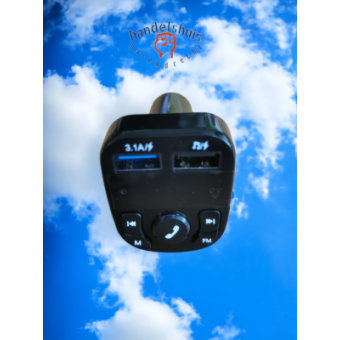 Draadloze FM Transmitter & auto lader - USB Oplader - Sigaretten Aansteker-Bluetooth Carkit - Handsfree Bellen