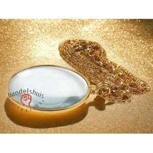 Leesloep aan een goudkleurige ketting Leesloep aan een goudkleurige ketting